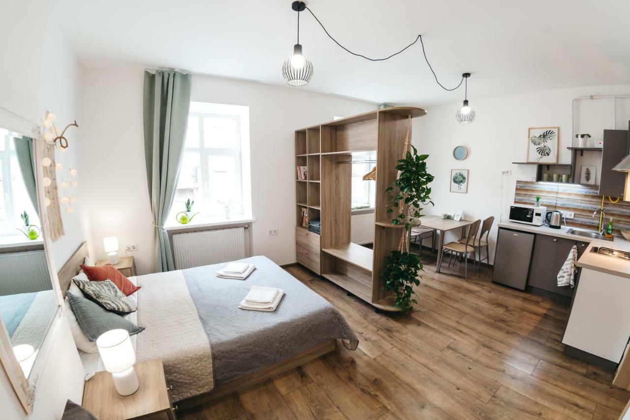 "Green Oasis Apartment" Lviv Dış mekan fotoğraf