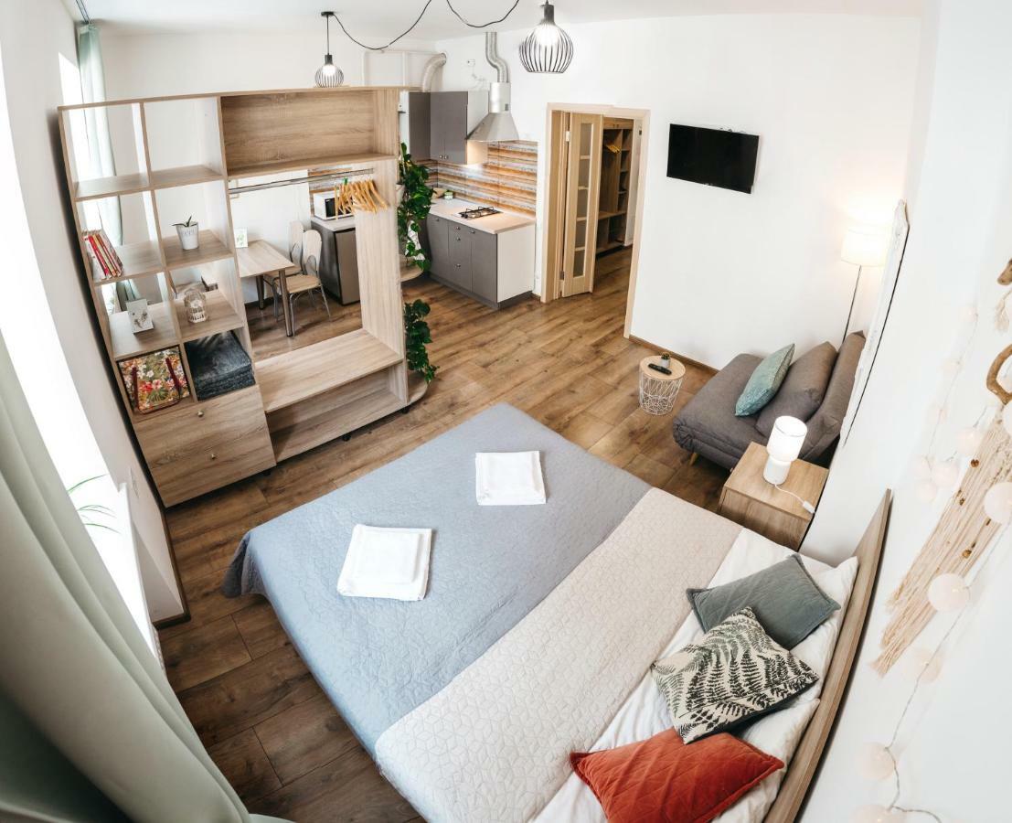 "Green Oasis Apartment" Lviv Dış mekan fotoğraf